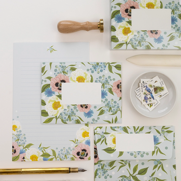 Lush Flora Writing Set