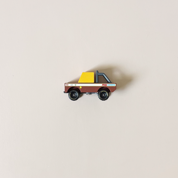 Mud Coyote Toons™ Car