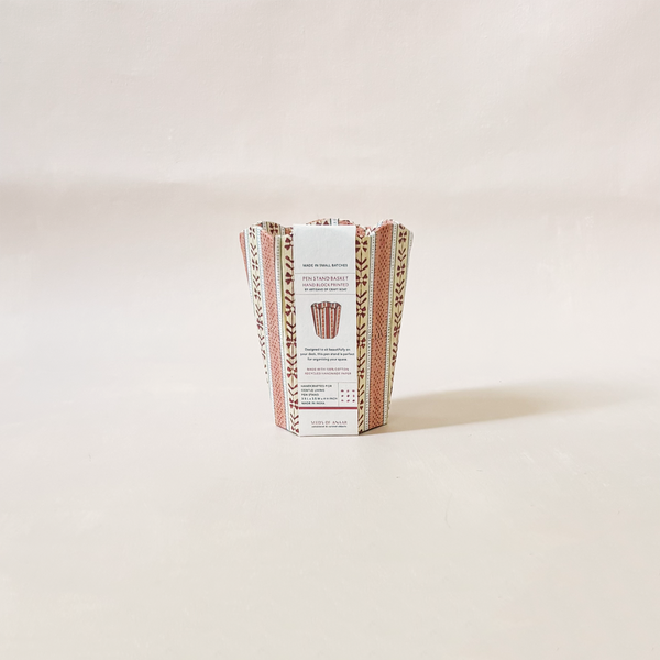 Brick Red Rhea Scalloped Pen Pot