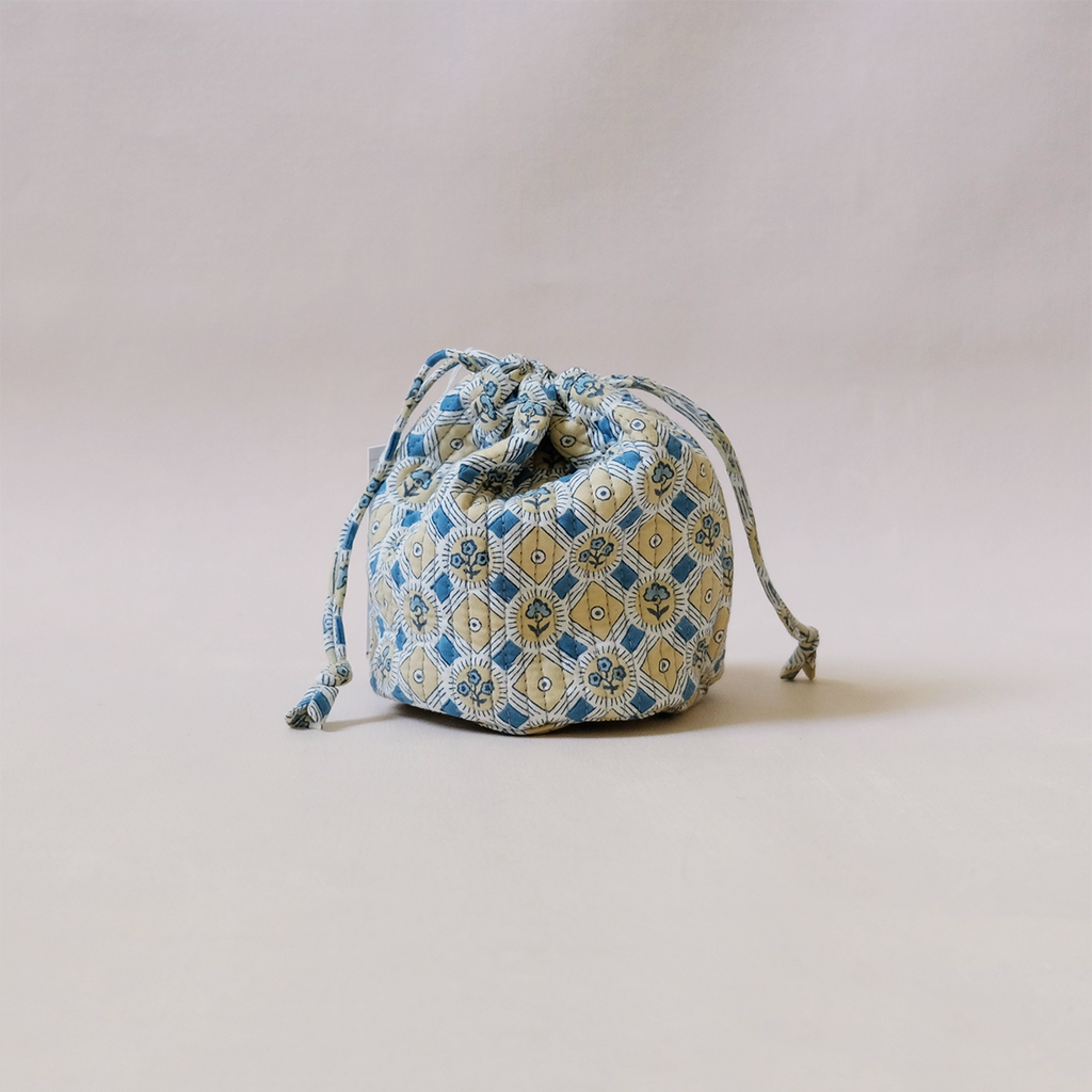 Quilted Jewelry Pouch Spring Bloom Blue