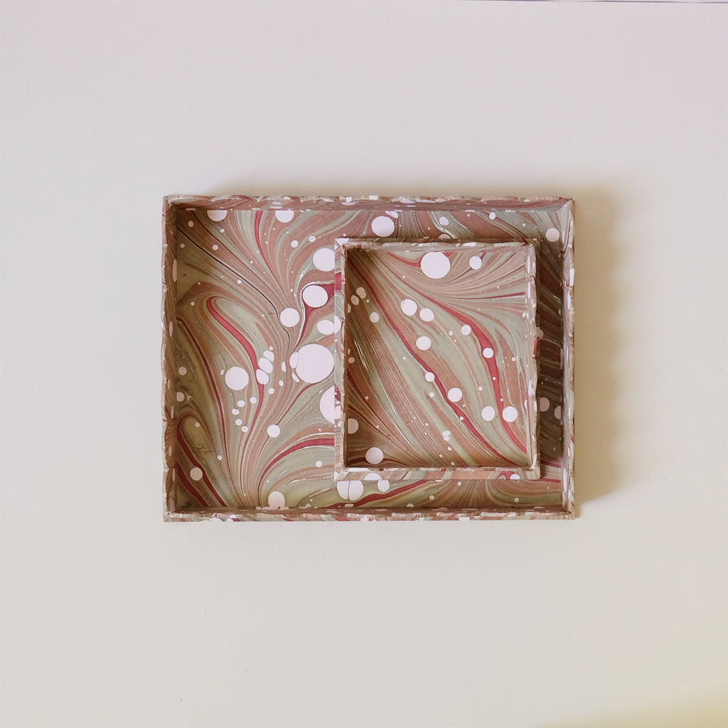 Scalloped Tray Set Ochre Marble