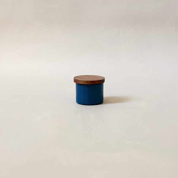 Enamel Pot with Acacia Wood Lid