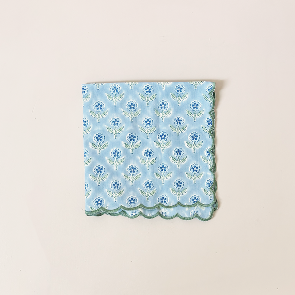 Scalloped Edge Napkins Blue Set/4