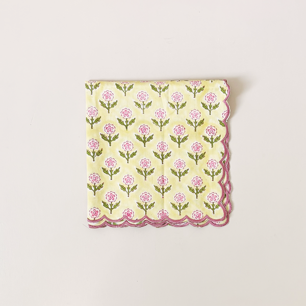 Scalloped Edge Napkins Butter Yellow Set/4