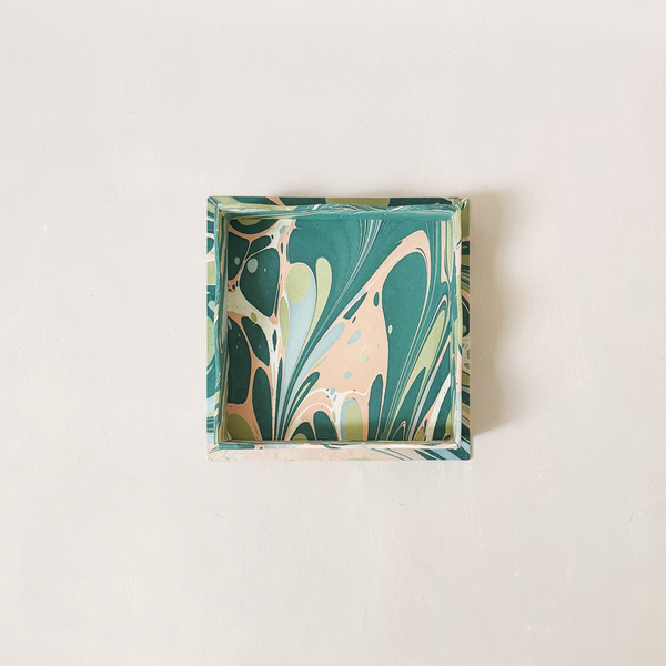 Scalloped Marble Small Tray Green & Pink