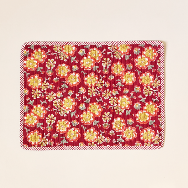 Quilted Placemat Dalia Red