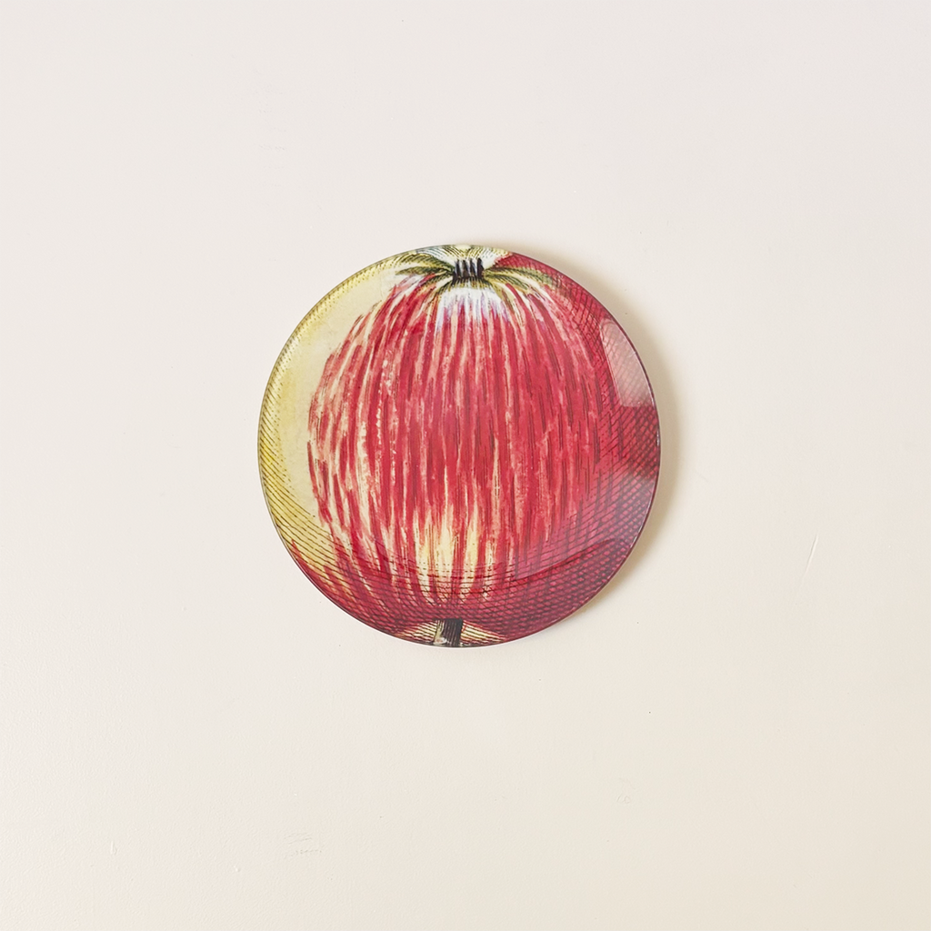 7" Round Dish, 18c. Apple #55