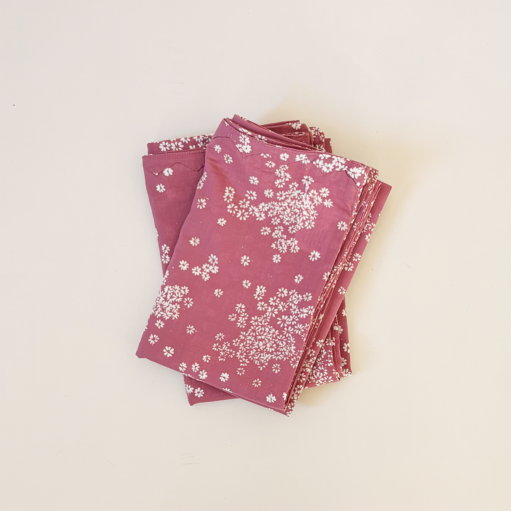 Standard Pillowcase Cranberry Star