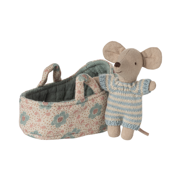 Baby Mouse in Carry Cot Blue