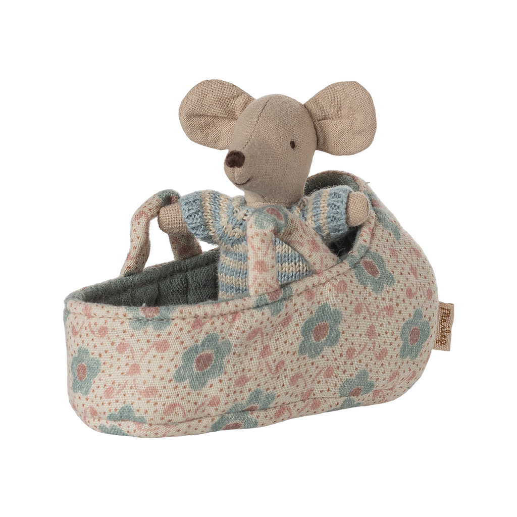 Baby Mouse in Carry Cot Blue