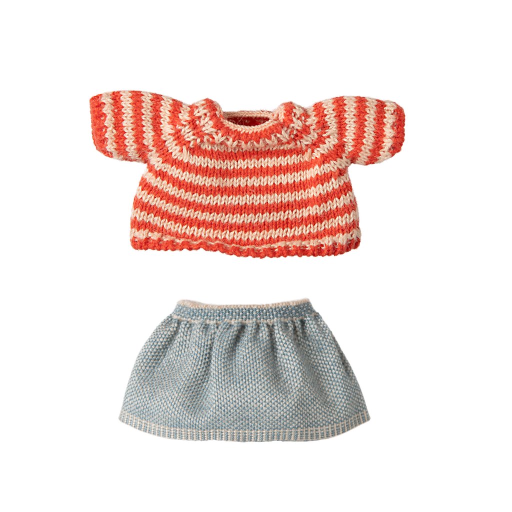 Knit Sweater & Skirt for Big Sister Mouse