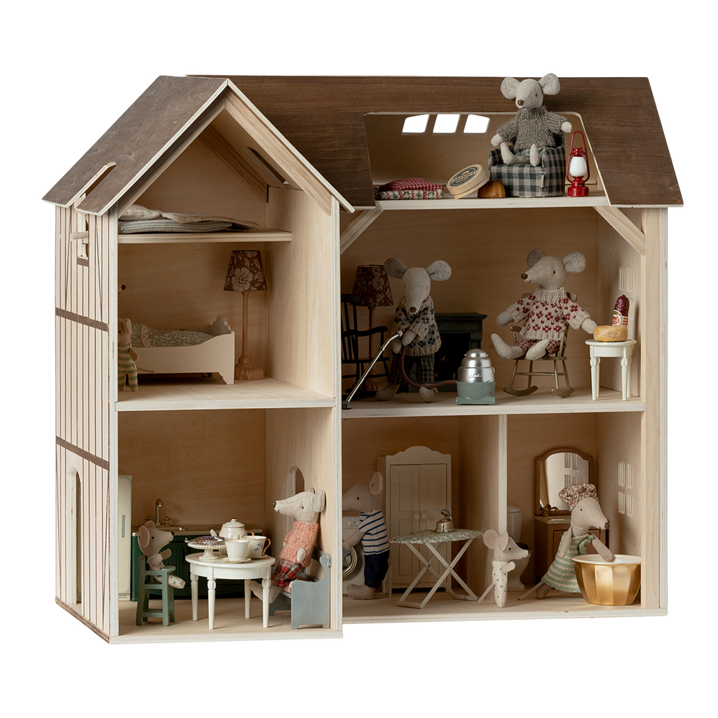 Mouse Farmhouse