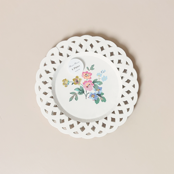 Basketweave Floral Paper Plates Small