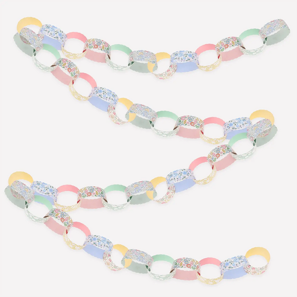 Liberty Scalloped Paper Chain Set