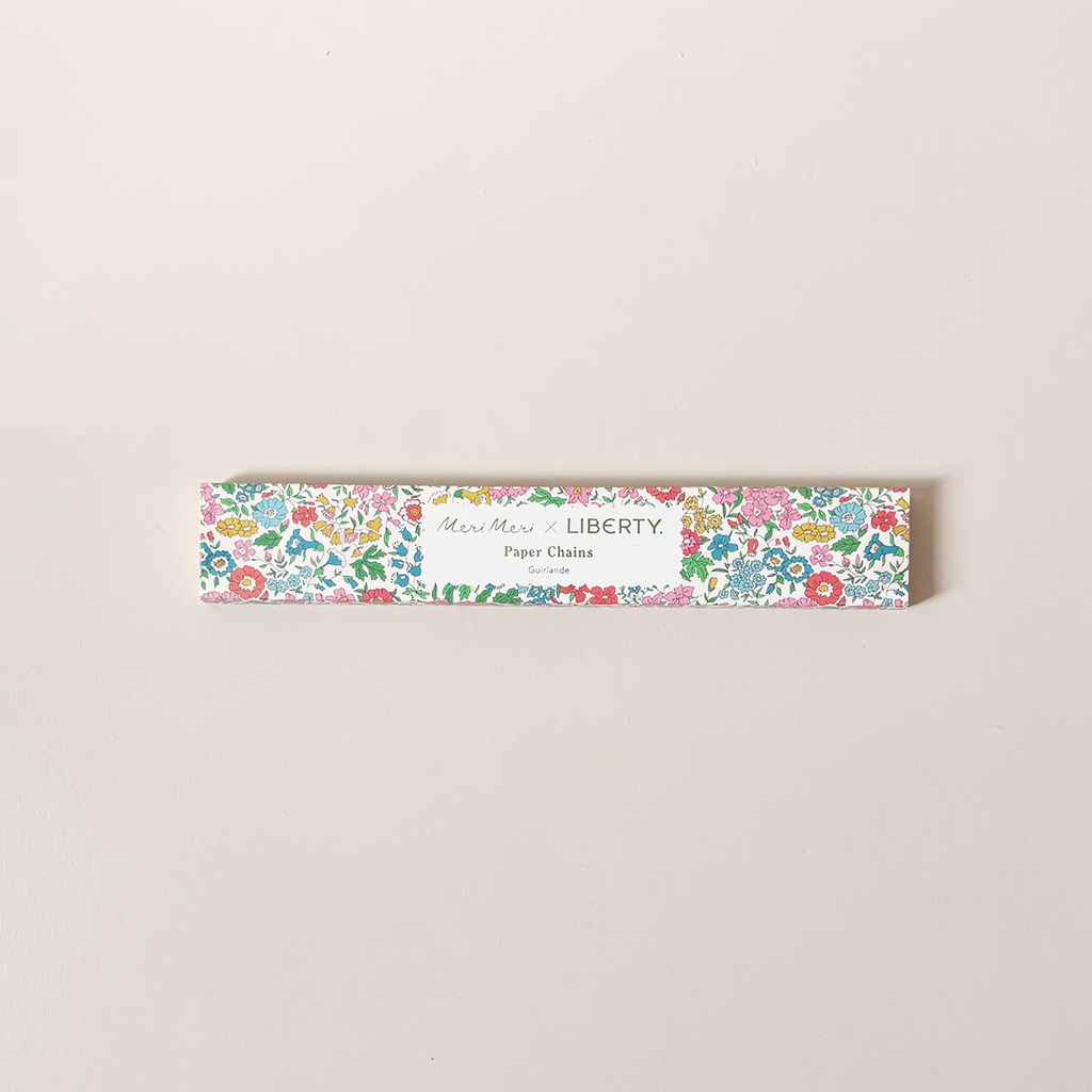 Liberty Scalloped Paper Chain Set
