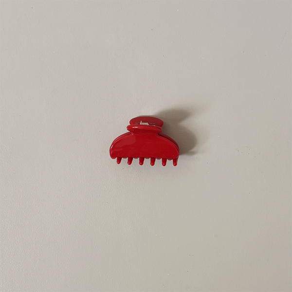 Small Hair Claw, Cherry