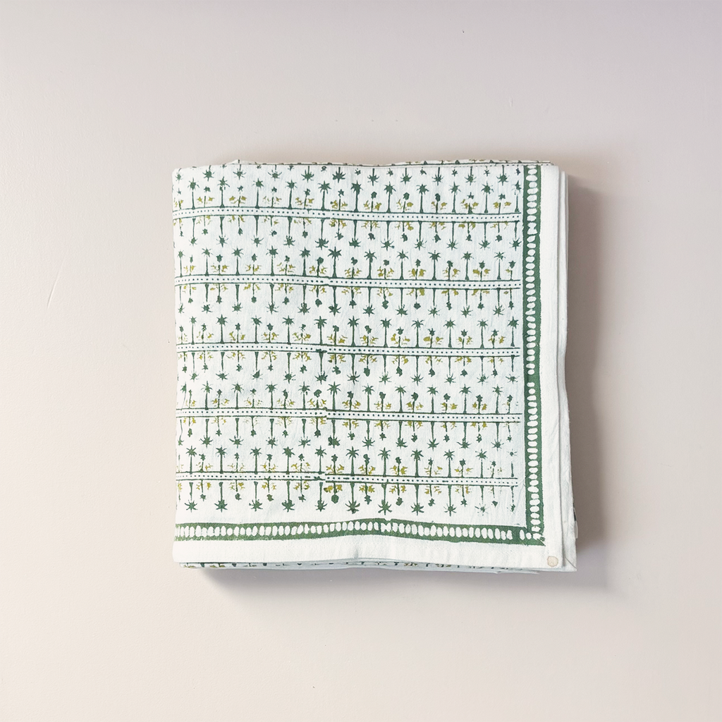 India Hicks Palm Ave Hunter Green Tablecloth 60" x 120"