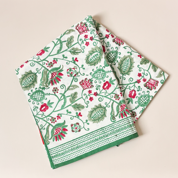 Con Con Red & Green Tablecloth 60" x 90"