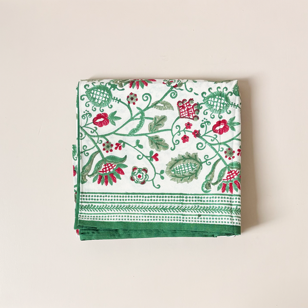 Con Con Red & Green Tablecloth 60" x 90"