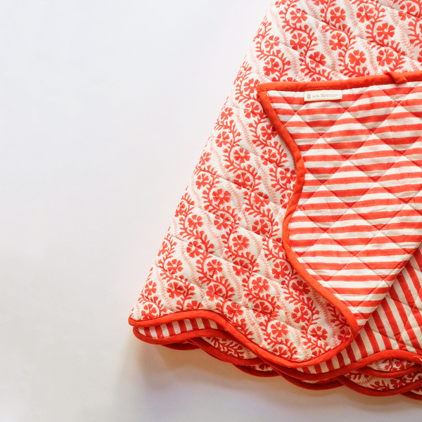 Vipin Tomato Red Quilted Tree Skirt