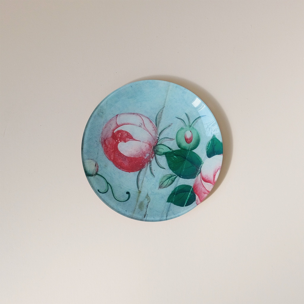 7" Round Dish, 18c Fan Detail - Rosebud