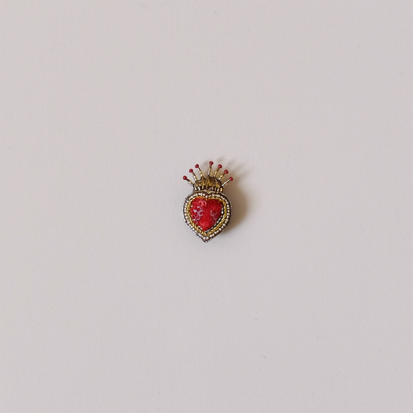 Queen of Hearts Embroidered Pin